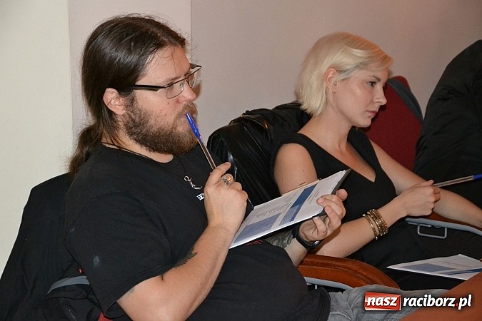 Zdjęcie w galerii na portalu naszraciborz.pl: Przesłuchania konkursowe Festiwalu Piosenki Europejskiej rozpoczęte  wiadomości z regionu