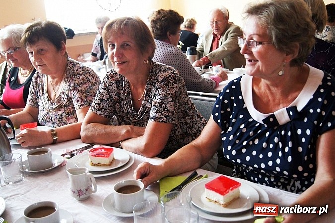 Zdjęcie w galerii na portalu naszraciborz.pl: Mamma Mia na Dzień Matki i Dzień Ojca u senior&oacute;w w Nędzy wiadomości z regionu