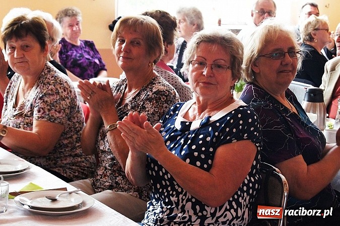 Zdjęcie w galerii na portalu naszraciborz.pl: Mamma Mia na Dzień Matki i Dzień Ojca u senior&oacute;w w Nędzy wiadomości z regionu