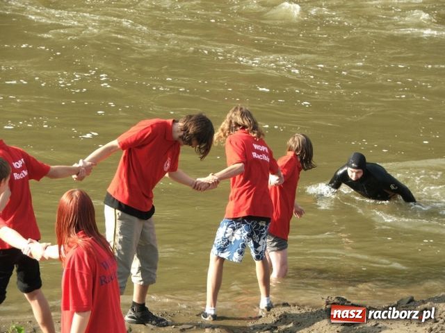 Zdjęcie w galerii na portalu naszraciborz.pl: Ratownicze zmagania na Odrze  wiadomości z regionu
