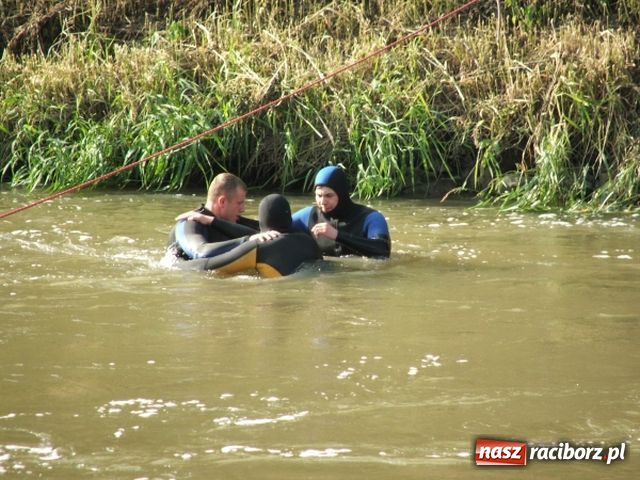 Zdjęcie w galerii na portalu naszraciborz.pl: Ratownicze zmagania na Odrze  wiadomości z regionu