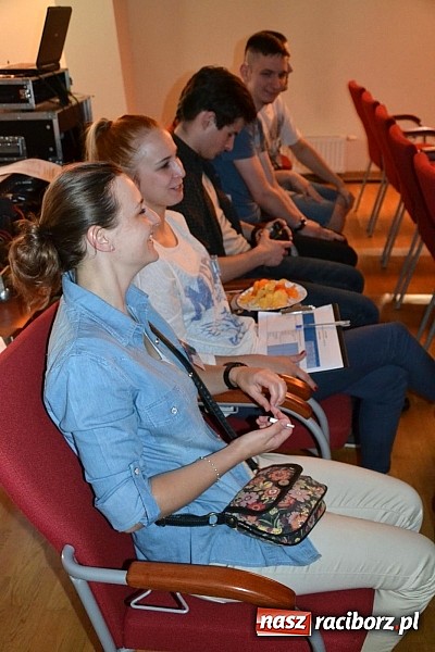 Zdjęcie w galerii na portalu naszraciborz.pl: Drugi dzień przesłuchań festiwalowych na zamku wiadomości z regionu