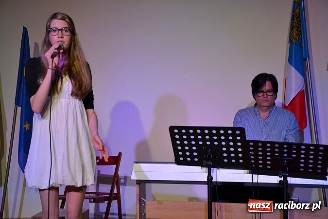 Zdjęcie w galerii na portalu naszraciborz.pl: Drugi dzień przesłuchań festiwalowych na zamku wiadomości z regionu