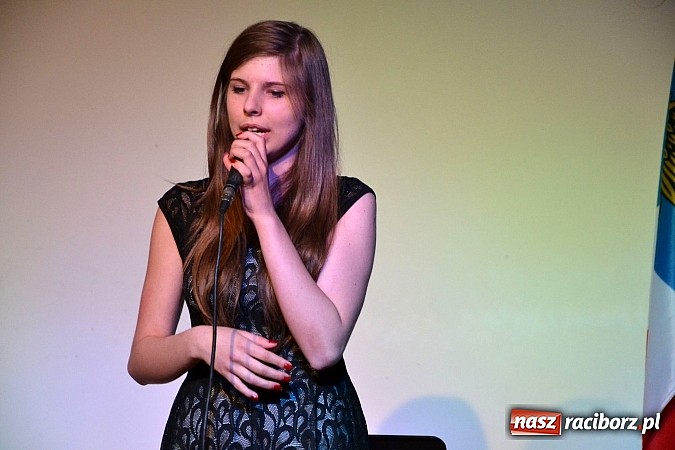 Zdjęcie w galerii na portalu naszraciborz.pl: Drugi dzień przesłuchań festiwalowych na zamku wiadomości z regionu