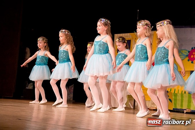 Zdjęcie w galerii na portalu naszraciborz.pl: Laureaci VI Mini Festiwalu Przedszkolaków nagrodzeni  wiadomości z regionu