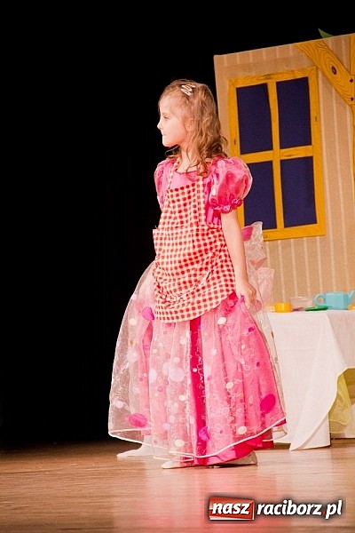 Zdjęcie w galerii na portalu naszraciborz.pl: Laureaci VI Mini Festiwalu Przedszkolaków nagrodzeni  wiadomości z regionu