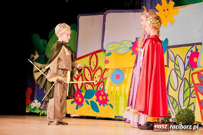 Zdjęcie w galerii na portalu naszraciborz.pl: Laureaci VI Mini Festiwalu Przedszkolaków nagrodzeni  wiadomości z regionu