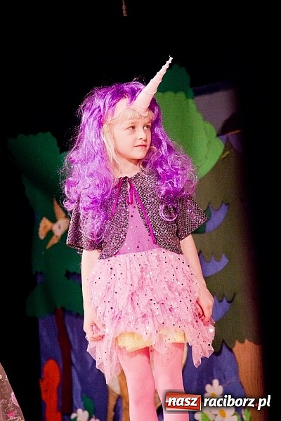 Zdjęcie w galerii na portalu naszraciborz.pl: Laureaci VI Mini Festiwalu Przedszkolaków nagrodzeni  wiadomości z regionu