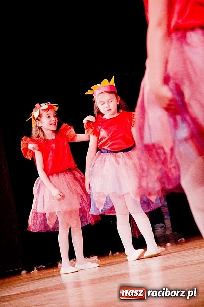 Zdjęcie w galerii na portalu naszraciborz.pl: Laureaci VI Mini Festiwalu Przedszkolaków nagrodzeni  wiadomości z regionu