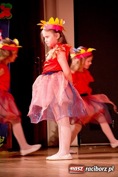 Zdjęcie w galerii na portalu naszraciborz.pl: Laureaci VI Mini Festiwalu Przedszkolaków nagrodzeni  wiadomości z regionu