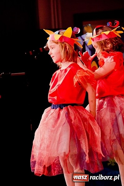 Zdjęcie w galerii na portalu naszraciborz.pl: Laureaci VI Mini Festiwalu Przedszkolaków nagrodzeni  wiadomości z regionu