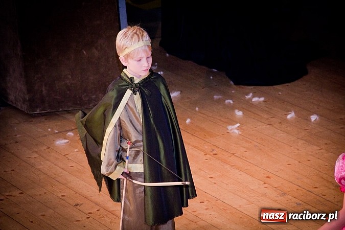 Zdjęcie w galerii na portalu naszraciborz.pl: Laureaci VI Mini Festiwalu Przedszkolaków nagrodzeni  wiadomości z regionu