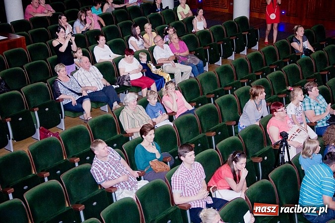 Zdjęcie w galerii na portalu naszraciborz.pl: Laureaci VI Mini Festiwalu Przedszkolaków nagrodzeni  wiadomości z regionu