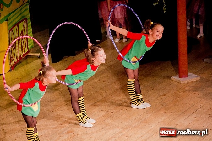 Zdjęcie w galerii na portalu naszraciborz.pl: Laureaci VI Mini Festiwalu Przedszkolaków nagrodzeni  wiadomości z regionu