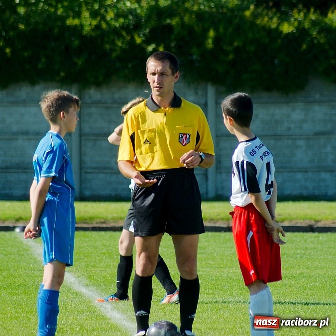 Zdjęcie w galerii na portalu naszraciborz.pl: Pewne zwycięstwo trampkarzy Tworkowa na zakończenie sezonu wiadomości z regionu