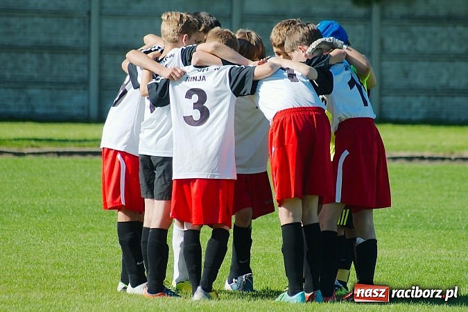 Zdjęcie w galerii na portalu naszraciborz.pl: Pewne zwycięstwo trampkarzy Tworkowa na zakończenie sezonu wiadomości z regionu