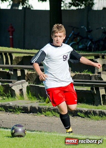 Zdjęcie w galerii na portalu naszraciborz.pl: Pewne zwycięstwo trampkarzy Tworkowa na zakończenie sezonu wiadomości z regionu