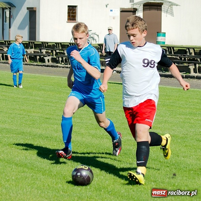 Zdjęcie w galerii na portalu naszraciborz.pl: Pewne zwycięstwo trampkarzy Tworkowa na zakończenie sezonu wiadomości z regionu