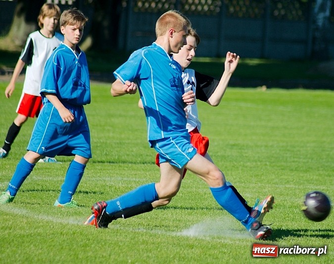 Zdjęcie w galerii na portalu naszraciborz.pl: Pewne zwycięstwo trampkarzy Tworkowa na zakończenie sezonu wiadomości z regionu