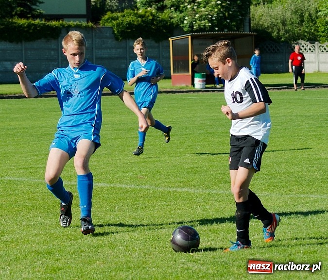 Zdjęcie w galerii na portalu naszraciborz.pl: Pewne zwycięstwo trampkarzy Tworkowa na zakończenie sezonu wiadomości z regionu
