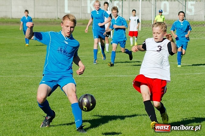 Zdjęcie w galerii na portalu naszraciborz.pl: Pewne zwycięstwo trampkarzy Tworkowa na zakończenie sezonu wiadomości z regionu