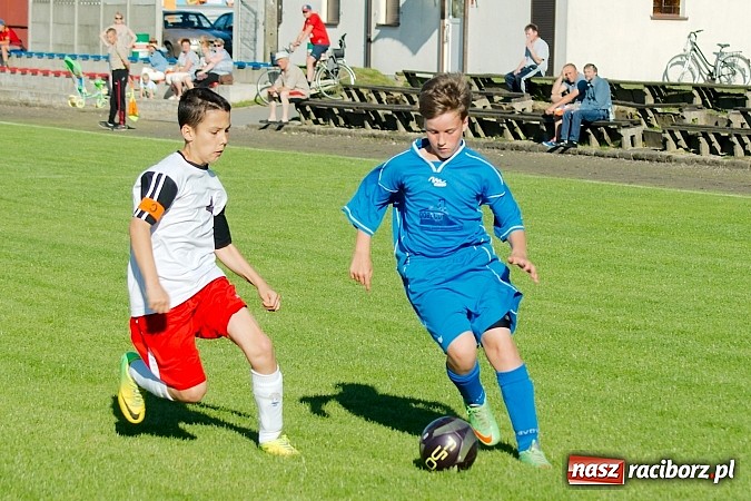 Zdjęcie w galerii na portalu naszraciborz.pl: Pewne zwycięstwo trampkarzy Tworkowa na zakończenie sezonu wiadomości z regionu