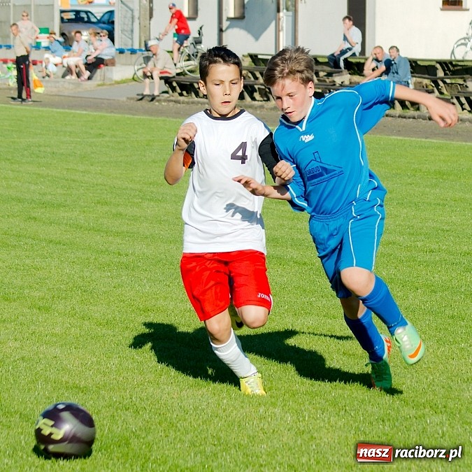 Zdjęcie w galerii na portalu naszraciborz.pl: Pewne zwycięstwo trampkarzy Tworkowa na zakończenie sezonu wiadomości z regionu
