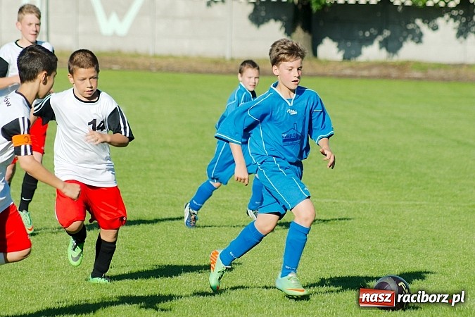 Zdjęcie w galerii na portalu naszraciborz.pl: Pewne zwycięstwo trampkarzy Tworkowa na zakończenie sezonu wiadomości z regionu