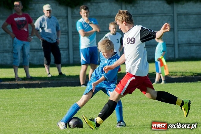 Zdjęcie w galerii na portalu naszraciborz.pl: Pewne zwycięstwo trampkarzy Tworkowa na zakończenie sezonu wiadomości z regionu