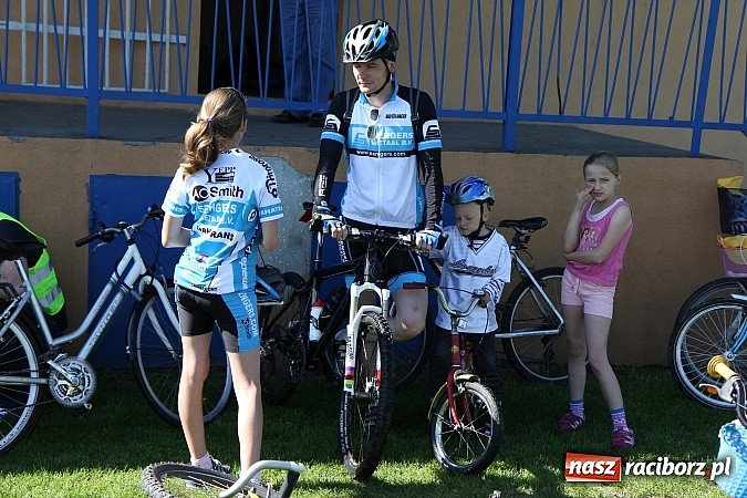 Zdjęcie w galerii na portalu naszraciborz.pl: Świetna frekwencja na Rajdzie Rowerowym w Kobyli. Na starcie ponad 100 osób wiadomości z regionu