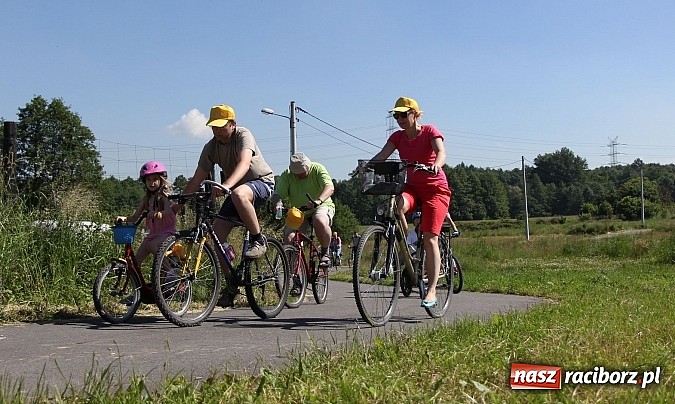Zdjęcie w galerii na portalu naszraciborz.pl: Świetna frekwencja na Rajdzie Rowerowym w Kobyli. Na starcie ponad 100 osób wiadomości z regionu