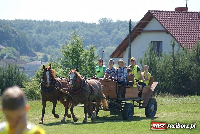 Zdjęcie w galerii na portalu naszraciborz.pl: Świetna frekwencja na Rajdzie Rowerowym w Kobyli. Na starcie ponad 100 osób wiadomości z regionu