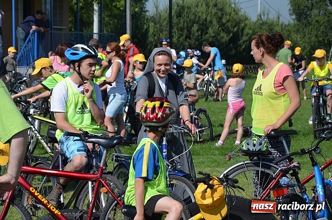 Zdjęcie w galerii na portalu naszraciborz.pl: Świetna frekwencja na Rajdzie Rowerowym w Kobyli. Na starcie ponad 100 osób wiadomości z regionu