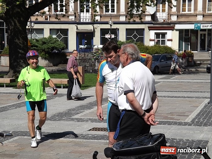Zdjęcie w galerii na portalu naszraciborz.pl: Rajd Rowerowy Śladami Obrońców Granic wiadomości z regionu