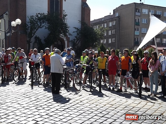 Zdjęcie w galerii na portalu naszraciborz.pl: Rajd Rowerowy Śladami Obrońców Granic wiadomości z regionu