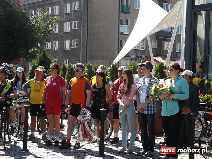 Zdjęcie w galerii na portalu naszraciborz.pl: Rajd Rowerowy Śladami Obrońców Granic wiadomości z regionu