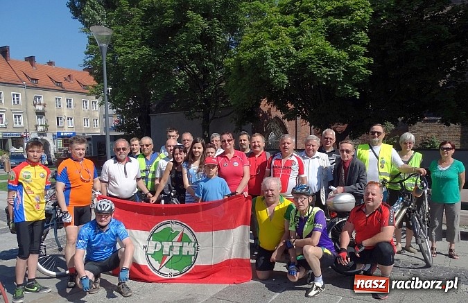 Zdjęcie w galerii na portalu naszraciborz.pl: Rajd Rowerowy Śladami Obrońców Granic wiadomości z regionu