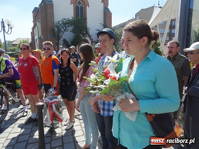 Zdjęcie w galerii na portalu naszraciborz.pl: Rajd Rowerowy Śladami Obrońców Granic wiadomości z regionu