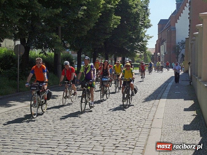Zdjęcie w galerii na portalu naszraciborz.pl: Rajd Rowerowy Śladami Obrońców Granic wiadomości z regionu