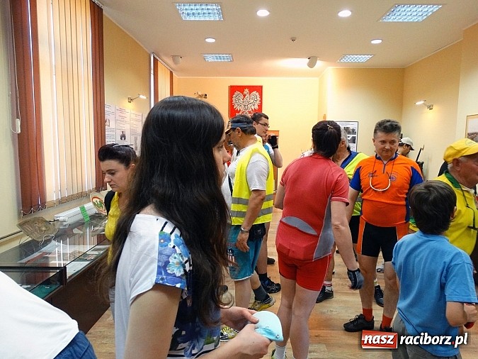 Zdjęcie w galerii na portalu naszraciborz.pl: Rajd Rowerowy Śladami Obrońców Granic wiadomości z regionu