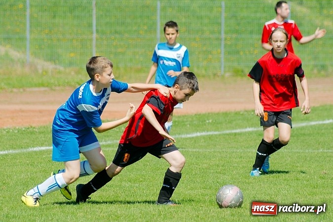 Zdjęcie w galerii na portalu naszraciborz.pl: Liga Młodzików: Kanonada przy Zamkowej wiadomości z regionu