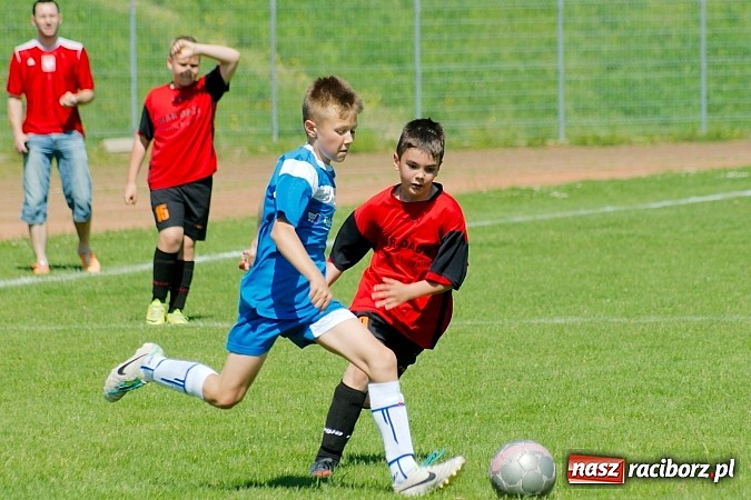 Zdjęcie w galerii na portalu naszraciborz.pl: Liga Młodzików: Kanonada przy Zamkowej wiadomości z regionu