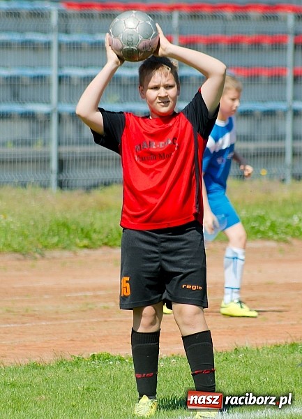 Zdjęcie w galerii na portalu naszraciborz.pl: Liga Młodzików: Kanonada przy Zamkowej wiadomości z regionu