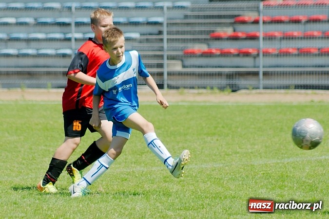 Zdjęcie w galerii na portalu naszraciborz.pl: Liga Młodzików: Kanonada przy Zamkowej wiadomości z regionu