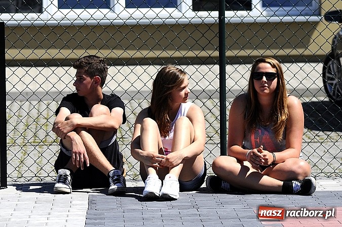 Zdjęcie w galerii na portalu naszraciborz.pl: Polacy i Czesi rywalizowali w turnieju streetballa wiadomości z regionu