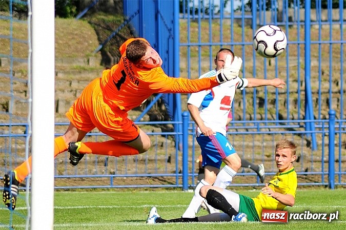 Zdjęcie w galerii na portalu naszraciborz.pl: Drzewiarz wywiózł trzy punkty z Raciborza. Trudna sytuacja Unii wiadomości z regionu