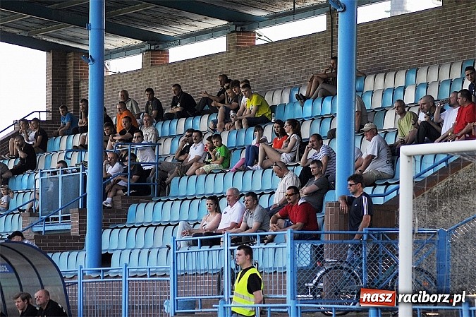 Zdjęcie w galerii na portalu naszraciborz.pl: Drzewiarz wywiózł trzy punkty z Raciborza. Trudna sytuacja Unii wiadomości z regionu