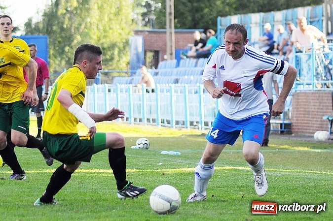 Zdjęcie w galerii na portalu naszraciborz.pl: Drzewiarz wywiózł trzy punkty z Raciborza. Trudna sytuacja Unii wiadomości z regionu