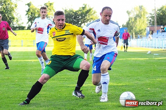 Zdjęcie w galerii na portalu naszraciborz.pl: Drzewiarz wywiózł trzy punkty z Raciborza. Trudna sytuacja Unii wiadomości z regionu