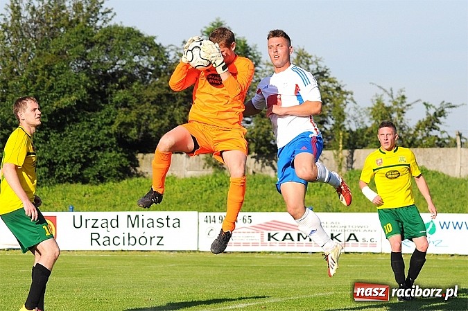 Zdjęcie w galerii na portalu naszraciborz.pl: Drzewiarz wywiózł trzy punkty z Raciborza. Trudna sytuacja Unii wiadomości z regionu